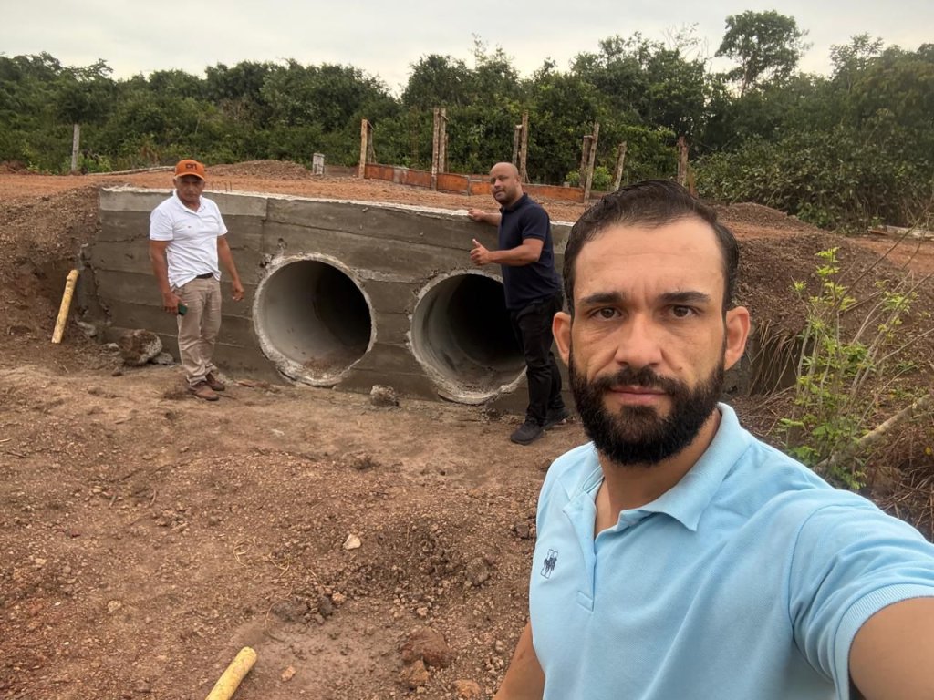 🚧 Câmara Municipal realiza visita técnica em obra de bueiro